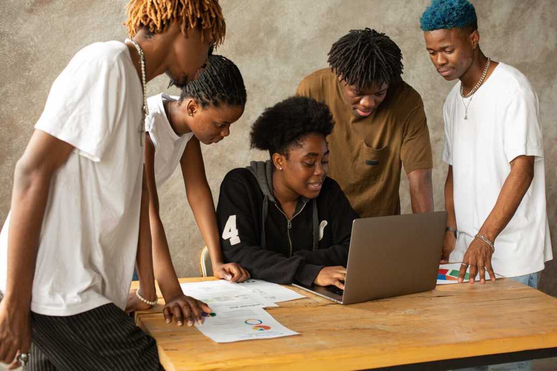 What is the most spoken language in Lagos? What is the most spoken language in Lagos?
