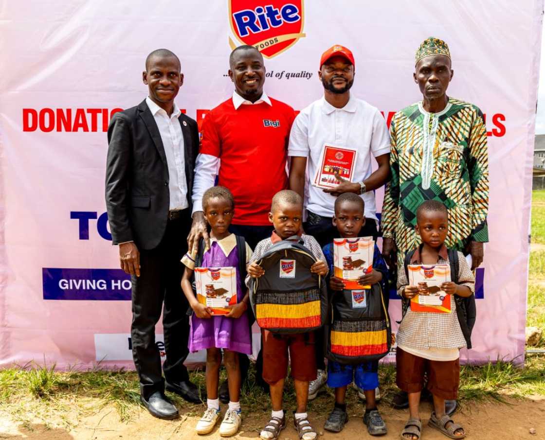 Rite Foods Celebrates Children’s Day with Donation of Educational Materials Rite Foods Celebrates Children’s Day with Donation of Educational Materials