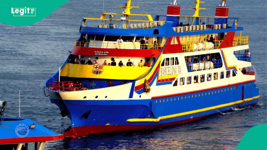 An ceto akalla fasinjoji 560 bayan jirgin ruwa ya kama da wuta a tsakiyar teku a Indonesia