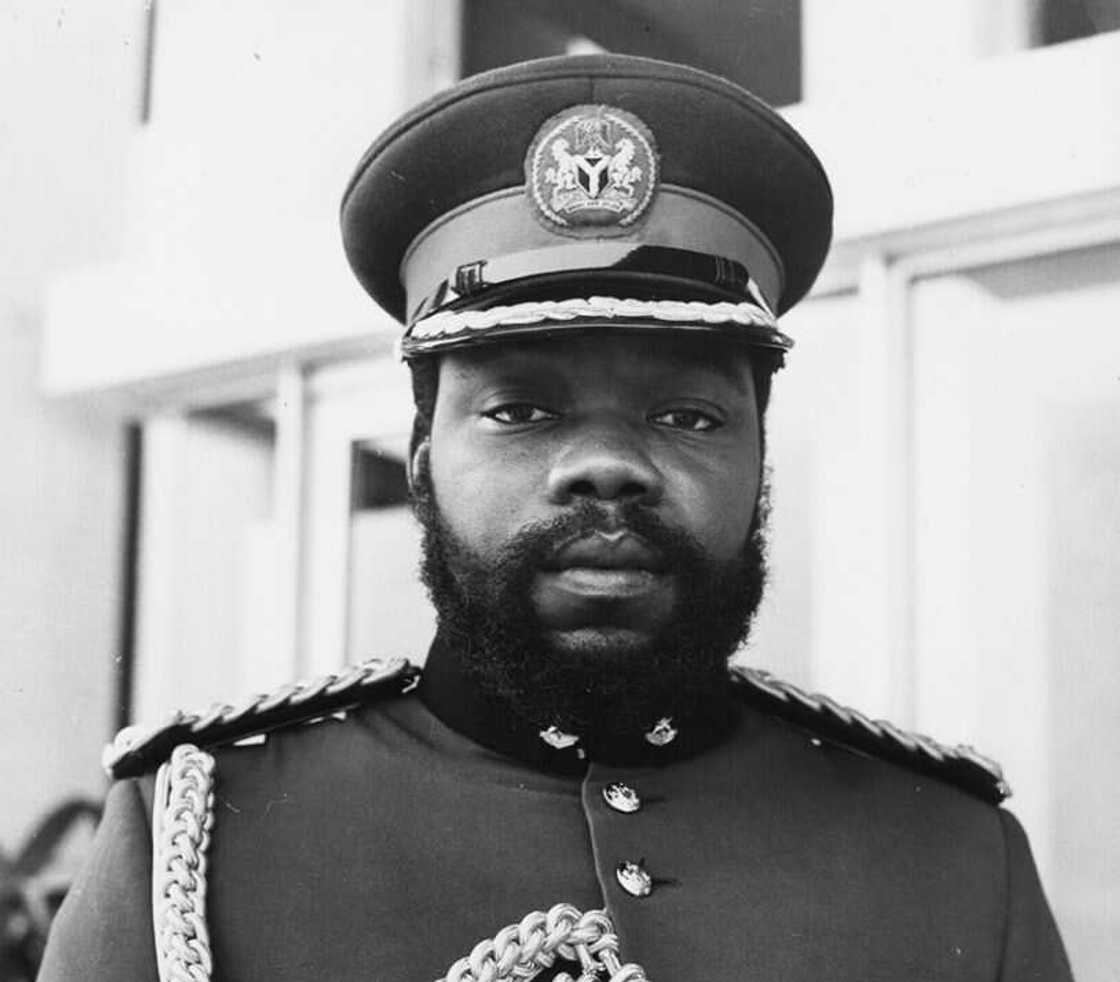 Louis Odumegwu Ojukwu Louis Odumegwu Ojukwu
