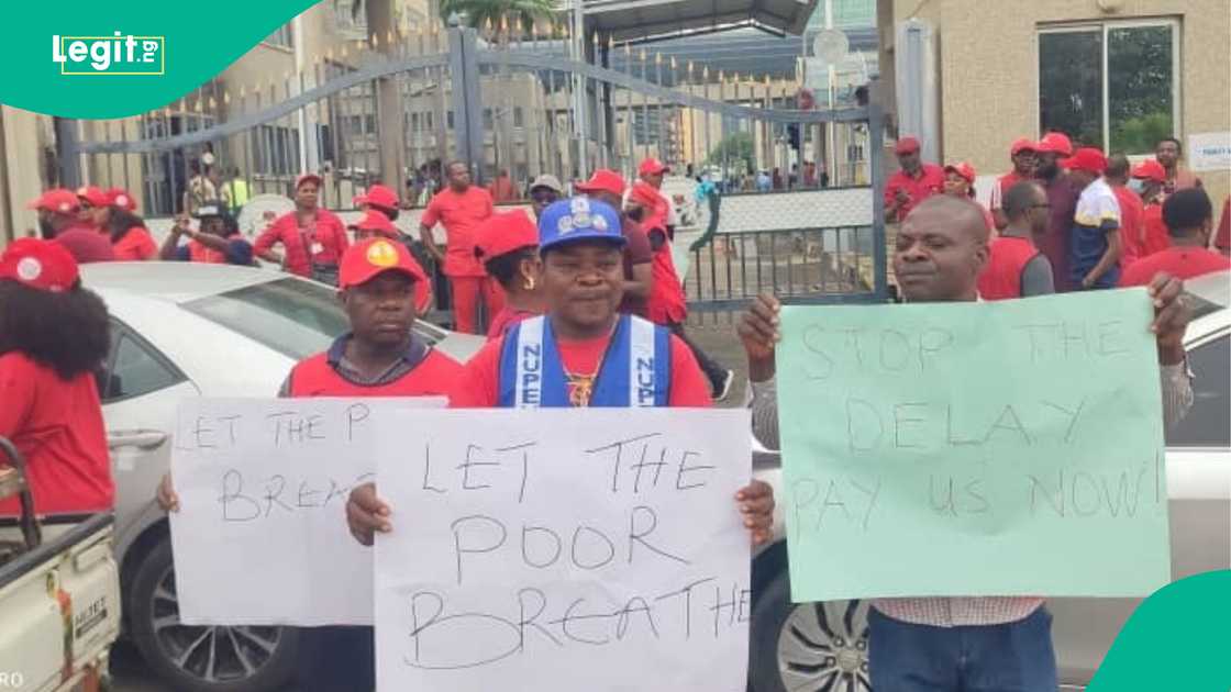 Ma'aikatan nukiliya sun nemi ministan kudi ya biya su hakkokinsu na albashi Ma'aikatan nukiliya sun nemi ministan kudi ya biya su hakkokinsu na albashi