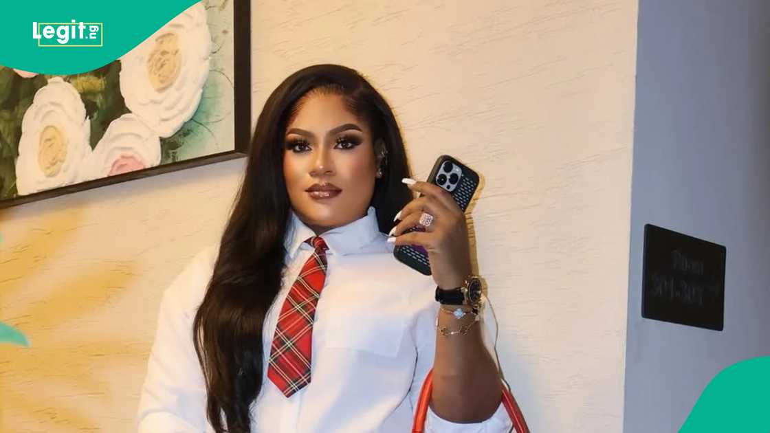 Nkechi Blessing takes sides with Toyin Abraham over leaked voice note Nkechi Blessing takes sides with Toyin Abraham over leaked voice note