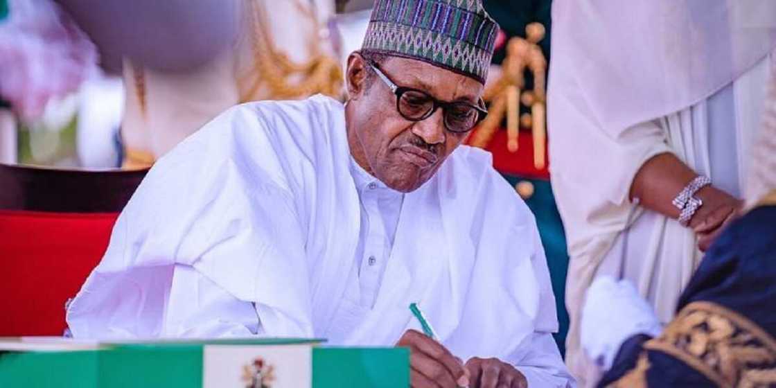 Yanzu-yanzu: Jam'iyyar PDP ta nemi Buhari ya yi murabus, ta bayar da dalili Yanzu-yanzu: Jam'iyyar PDP ta nemi Buhari ya yi murabus, ta bayar da dalili