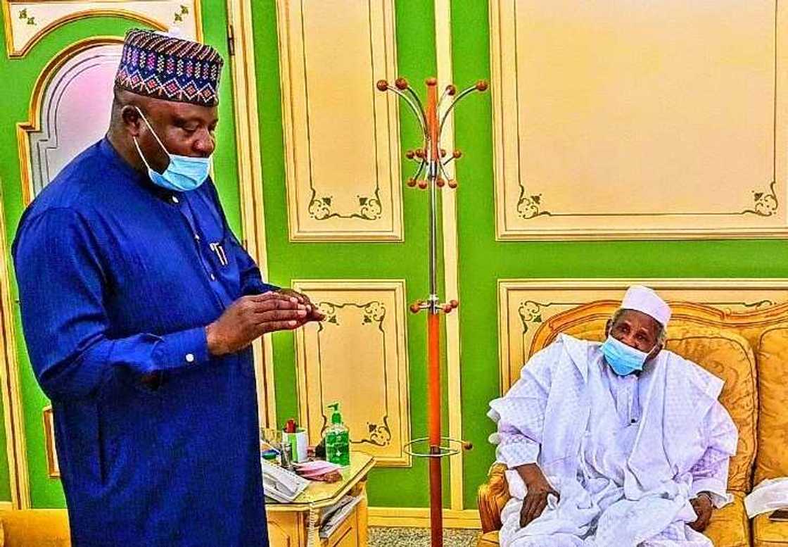 Alhaji Dantata ya dauki nauyin karatun dalibai 100 a sabuwar jami'ar Al-Istiqama