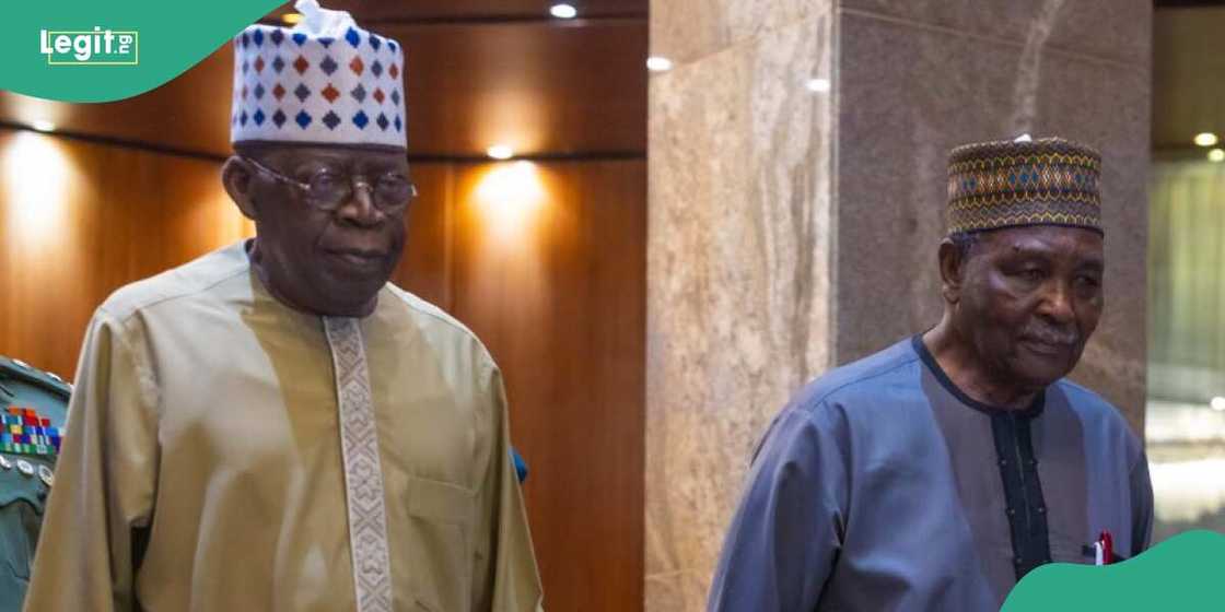 Tinubu and Gowon met in Abuja Tinubu and Gowon met in Abuja