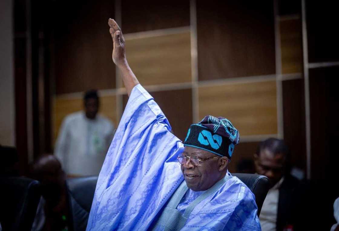 Tinubu's Associate, APC Chieftain, Defection, SDP, Presidential Primaries Tinubu's Associate, APC Chieftain, Defection, SDP, Presidential Primaries