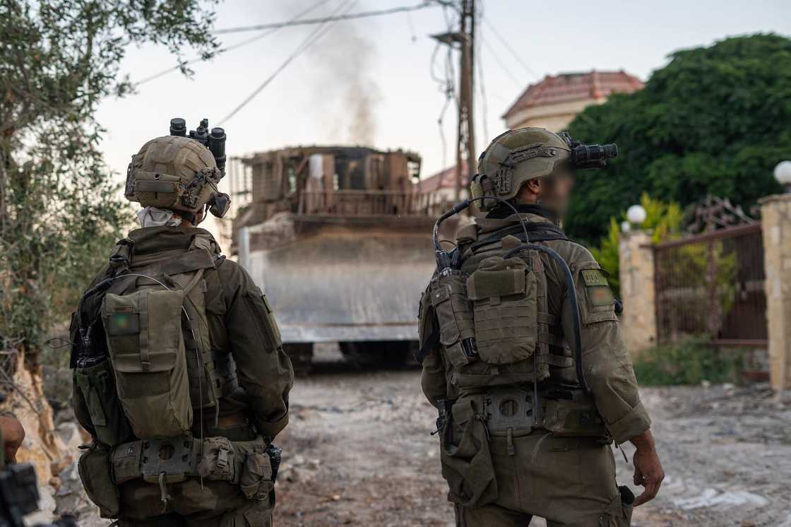 Sojojin Israila za su bar zirin Gaza Sojojin Israila za su bar zirin Gaza