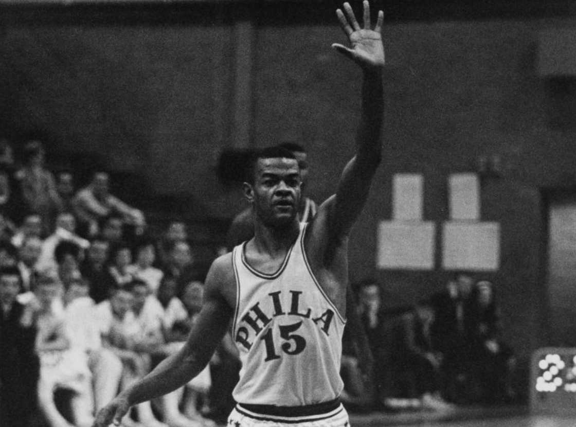 Hal Greer plays on the court during an exhibition Hal Greer plays on the court during an exhibition
