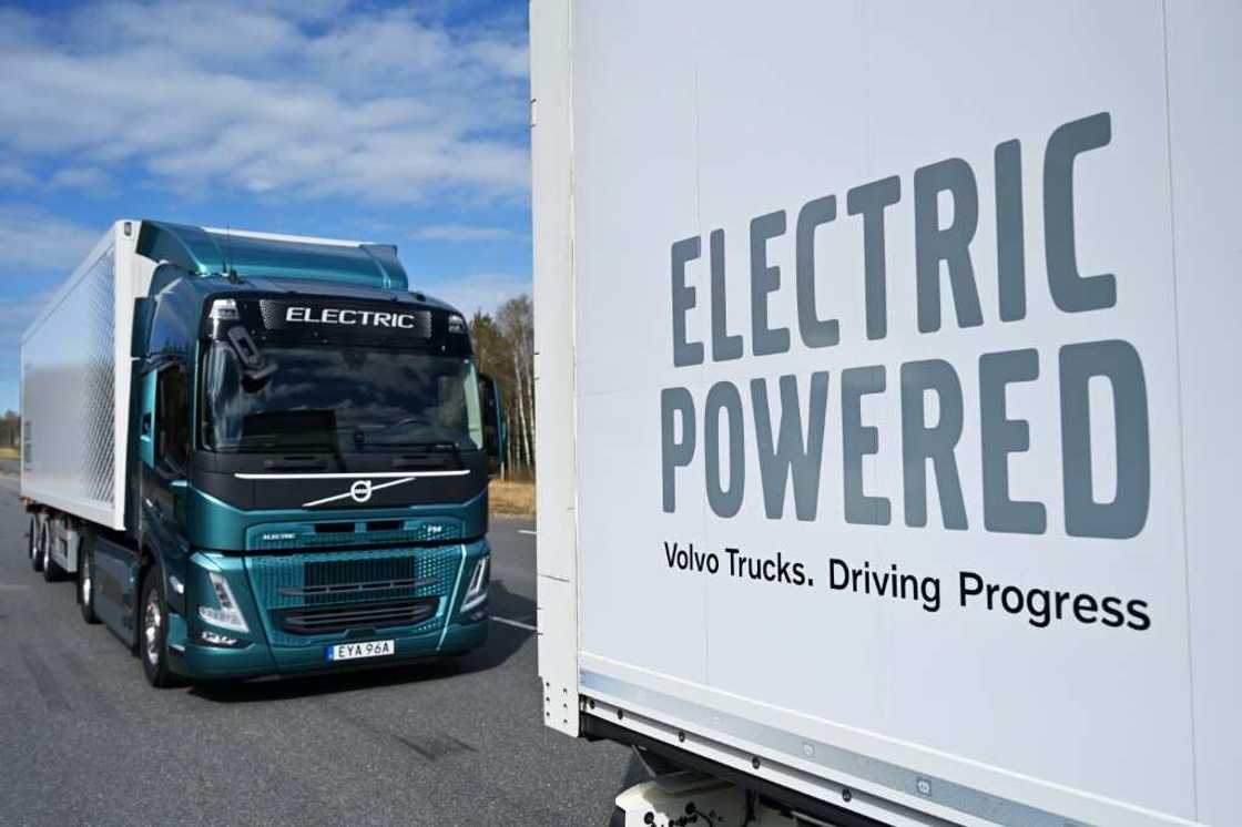 Manufacturers are beginning to mass procuce electric heavy trucks, but there is plenty of road to travel before they supplant diesels Manufacturers are beginning to mass procuce electric heavy trucks, but there is plenty of road to travel before they supplant diesels