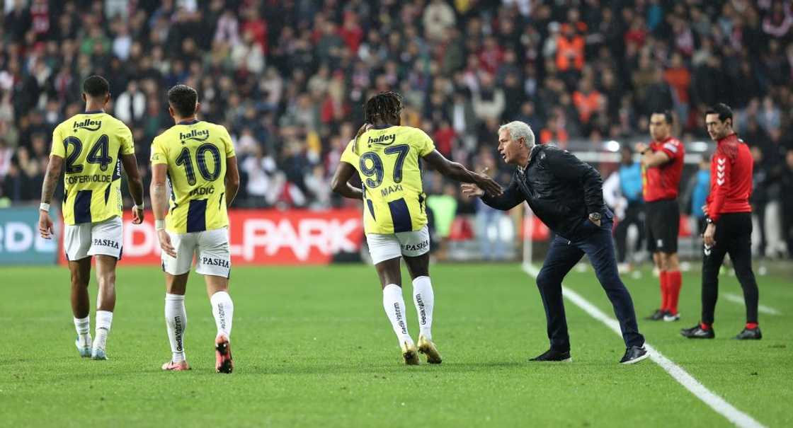 Jose Mourinho, Fenerbahce vs Manchester United Jose Mourinho, Fenerbahce vs Manchester United
