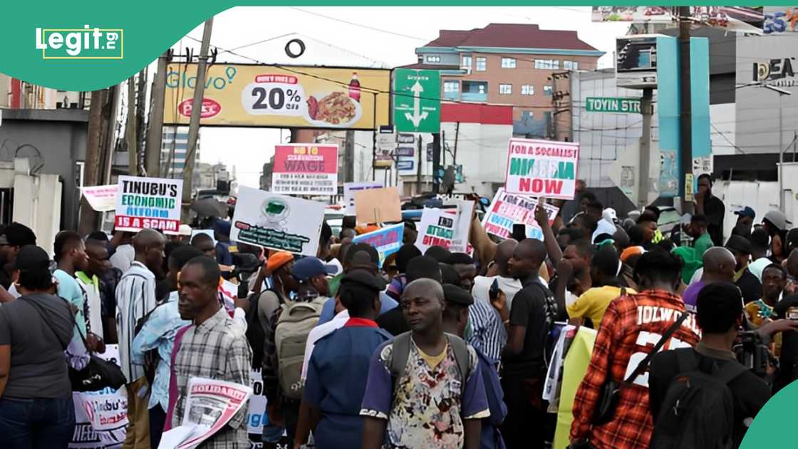 Nationwide protests: Thugs threaten Lagos residents Nationwide protests: Thugs threaten Lagos residents