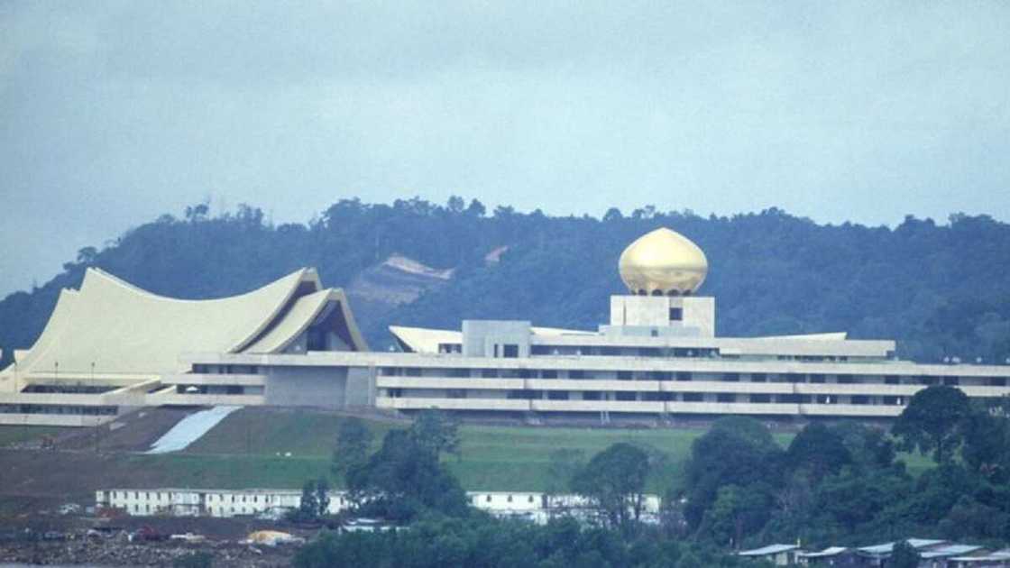 Hotunan gine-gine 10 mafi darajar kudi a fadin duniya, Ka'aba ne na 1 Hotunan gine-gine 10 mafi darajar kudi a fadin duniya, Ka'aba ne na 1