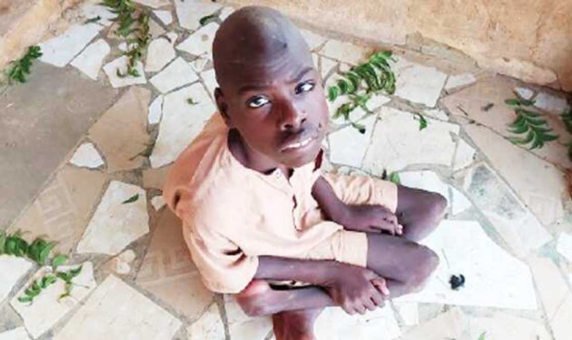 Mahaifi ya ajiye yaronsa cikin kejin kaji na tsawon shekaru 4 a Katsina Mahaifi ya ajiye yaronsa cikin kejin kaji na tsawon shekaru 4 a Katsina