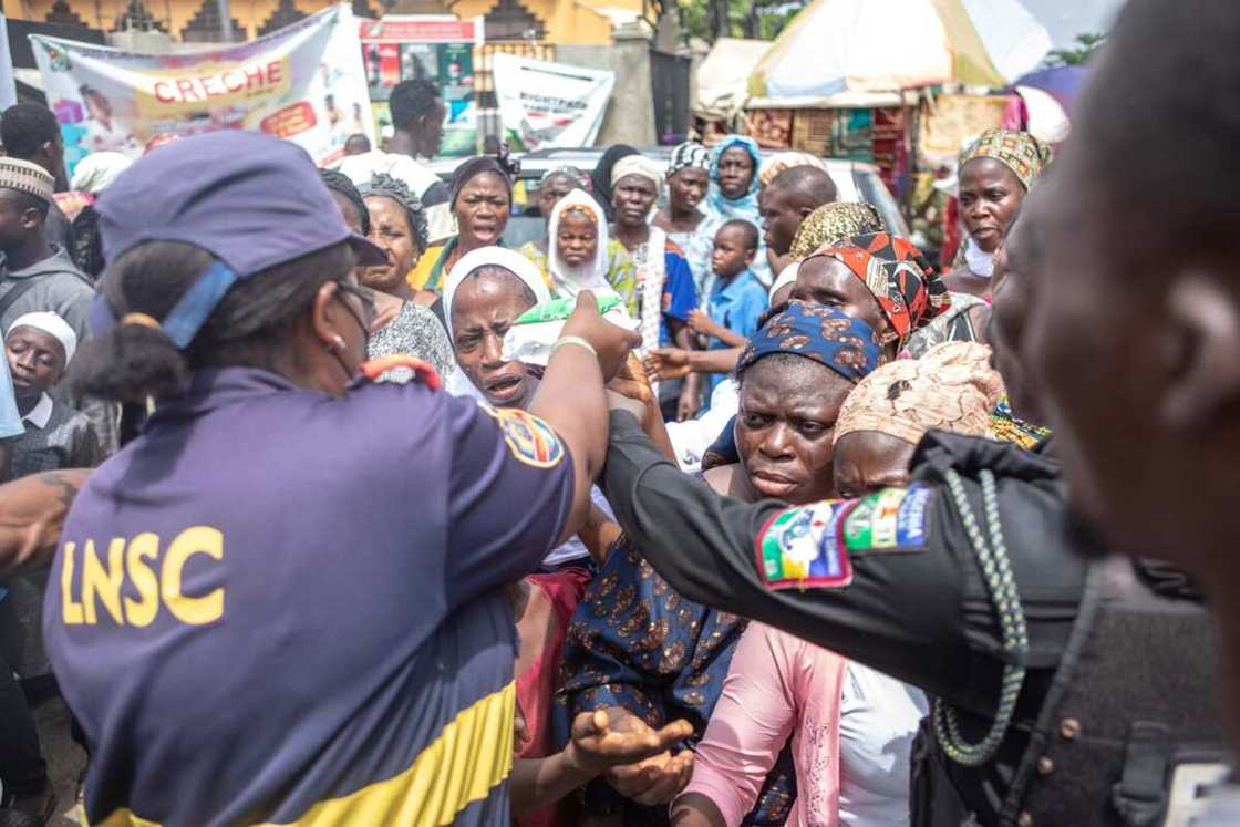 SuperYogo Shares Goodness with Muslim Faithful during Eid el-Fitr SuperYogo Shares Goodness with Muslim Faithful during Eid el-Fitr