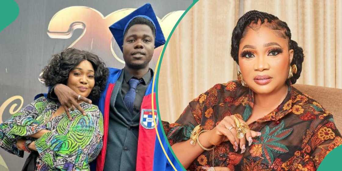 Jaye Kuti's son graduates from university. Jaye Kuti's son graduates from university.
