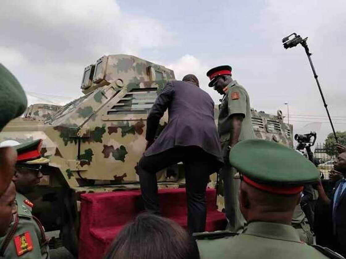 An kaddamar da sabbin motocin yaki wadanda nakiya bai iya tarwatsa su An kaddamar da sabbin motocin yaki wadanda nakiya bai iya tarwatsa su