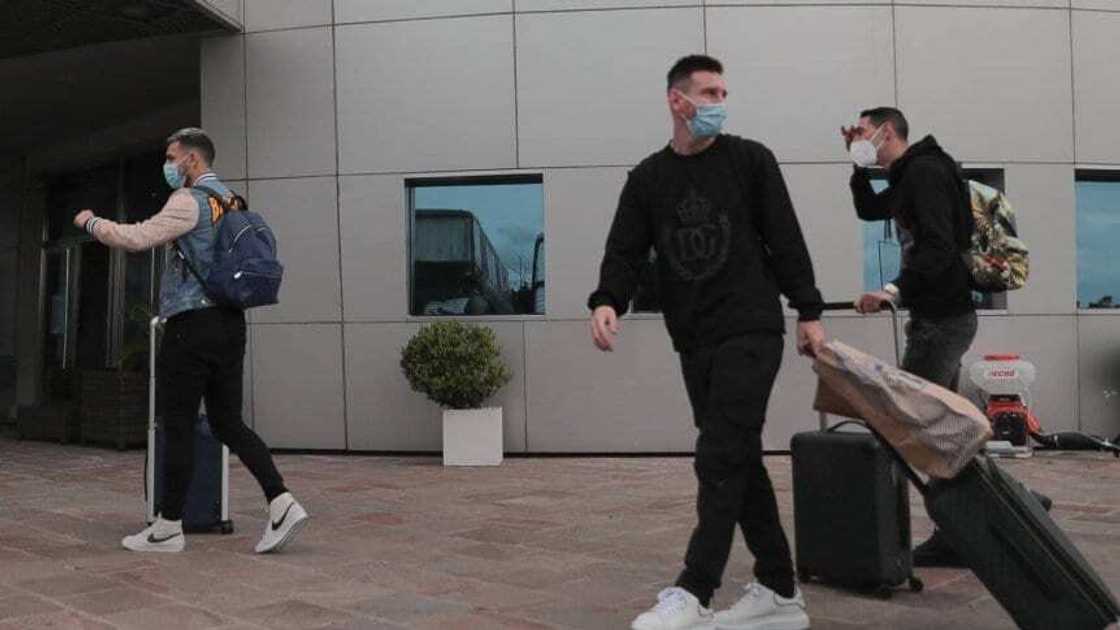 Lionel Messi gives Di Maria, Paredes a ride in his £12m worth private jet