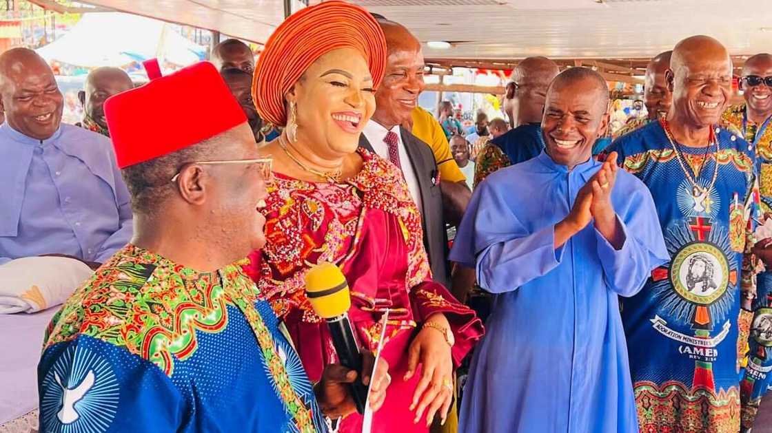Governor Umahi and Fr. Mbaka Governor Umahi and Fr. Mbaka