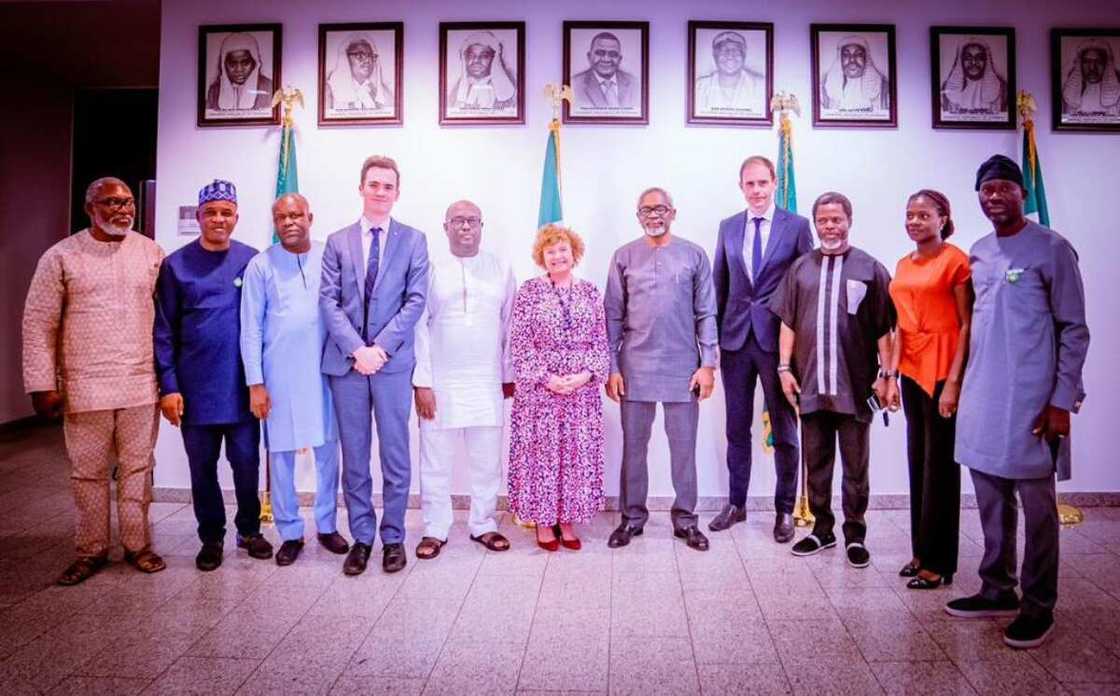 Catriona Laing Catriona Laing