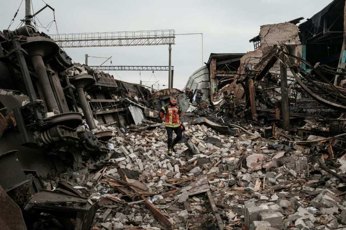 Russian forces are striking out along the entire frontline of Ukraine Russian forces are striking out along the entire frontline of Ukraine
