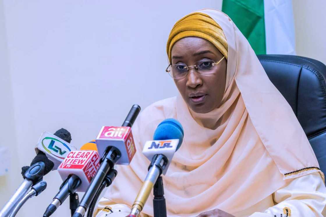 Sadiya Umar Farouq ta samu lambar yabo daga Buhari Sadiya Umar Farouq ta samu lambar yabo daga Buhari
