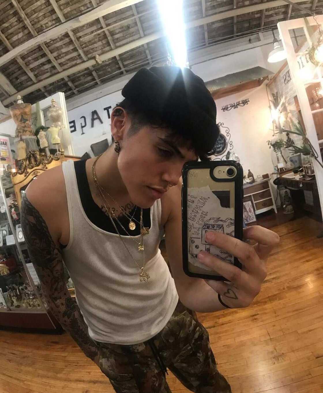 Kai Carlton Kai Carlton