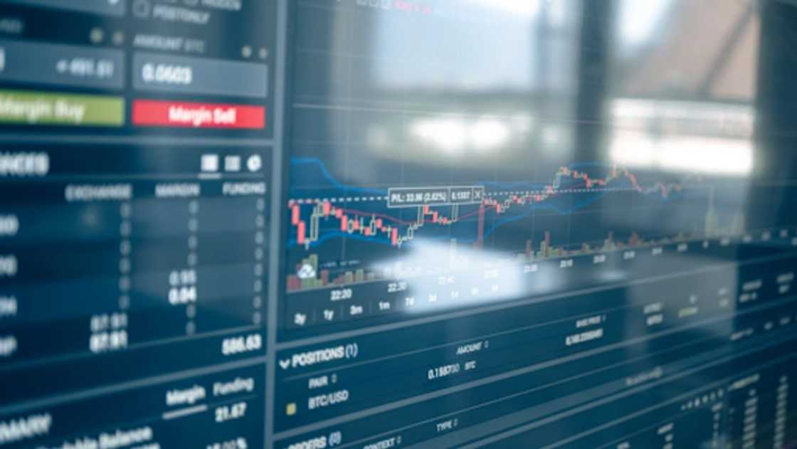 Top long-term cryptos in 2025: ETH, SOL, LINK, BDAG