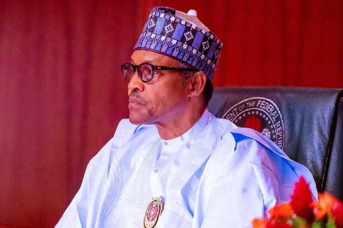 Mun cancanci girmamawa saboda aiki tukuru ba zagi ba, Inji Buhari Mun cancanci girmamawa saboda aiki tukuru ba zagi ba, Inji Buhari
