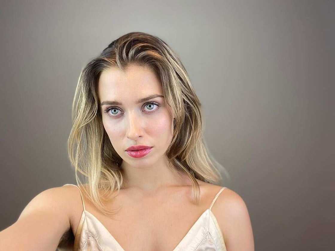 Genevieve Degraves’ age Genevieve Degraves’ age