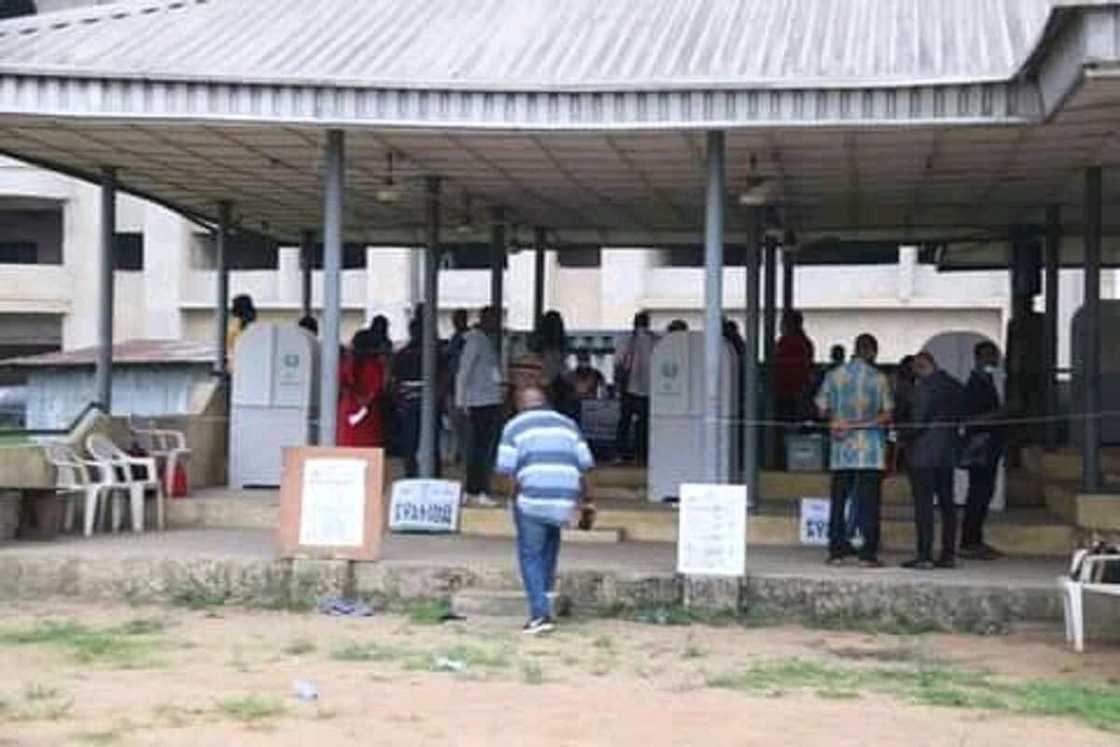 BREAKING: Amid Massive Explosion, Gunmen Kidnap APC Collation Officer in Aba Senatorial Bye-Election