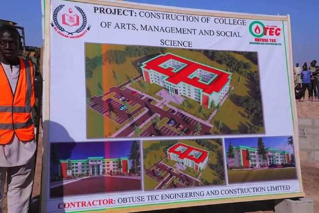 Zulum ya aza tubalin gina jami'a mai zaman kanta ta farko a Borno Zulum ya aza tubalin gina jami'a mai zaman kanta ta farko a Borno