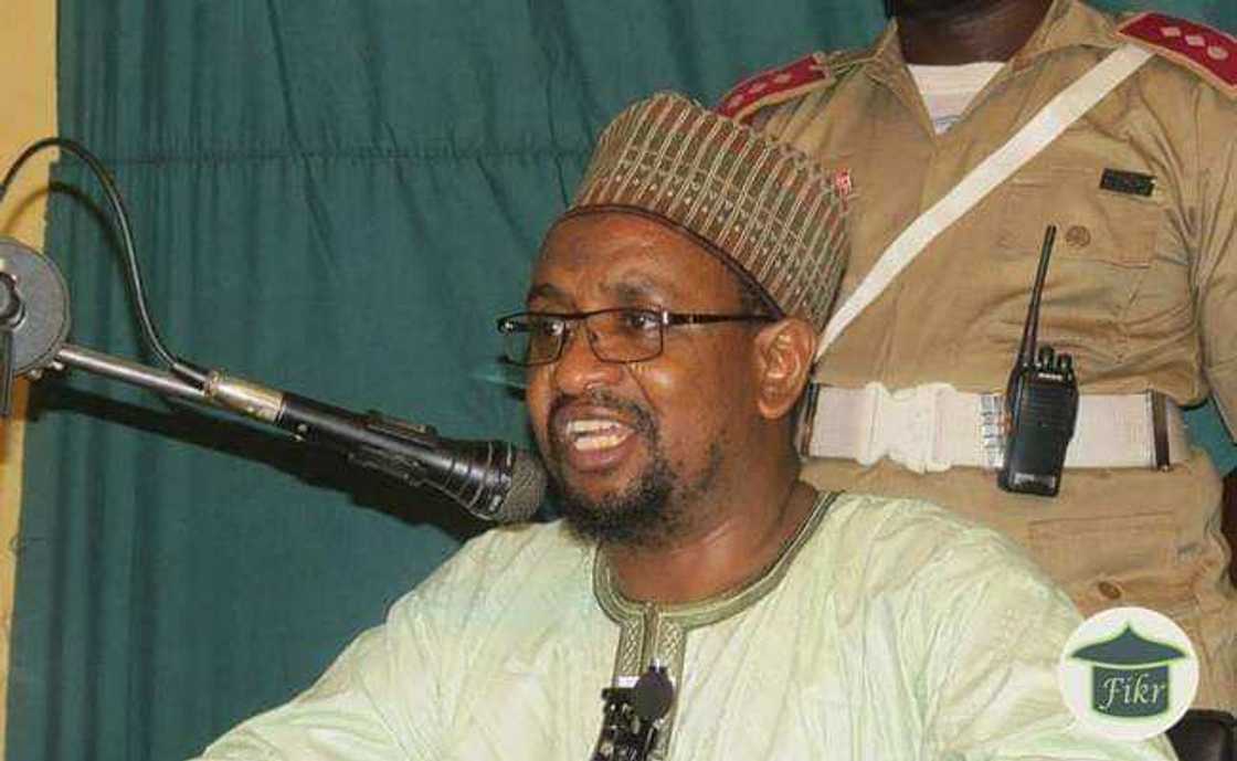 Gadon Kaya Gadon Kaya