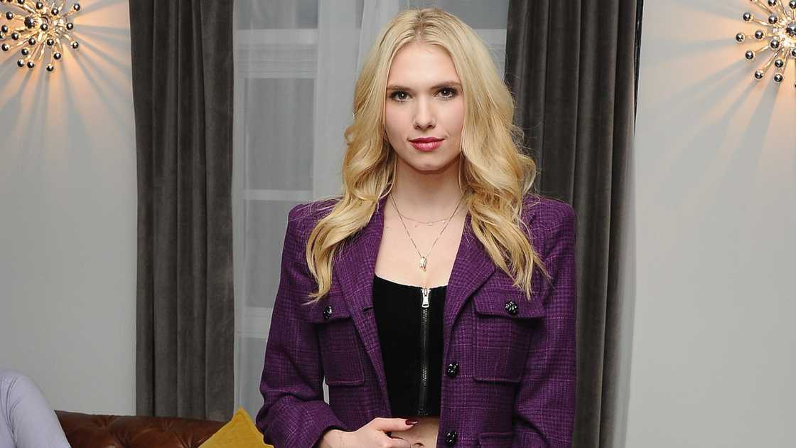 Claudia Lee attends Wolk Morais Collection 6 Fashion Show at The Hollywood Roosevelt Hotel in Los Angeles Claudia Lee attends Wolk Morais Collection 6 Fashion Show at The Hollywood Roosevelt Hotel in Los Angeles