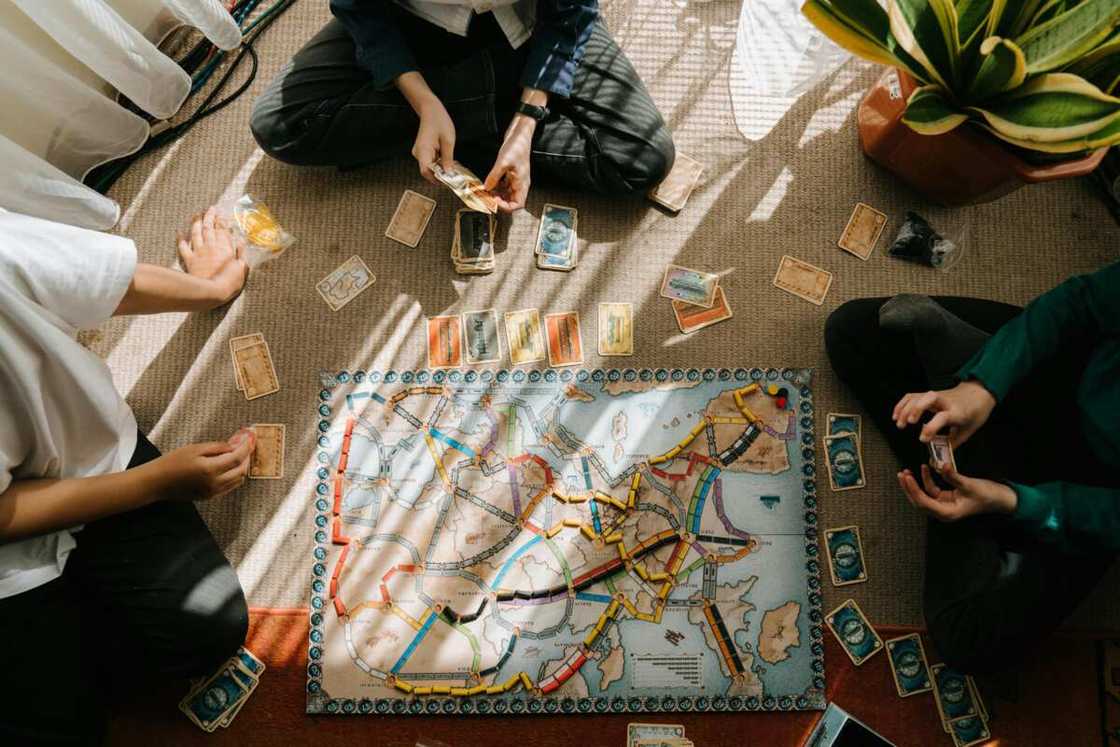 easy card games with a deck of cards easy card games with a deck of cards
