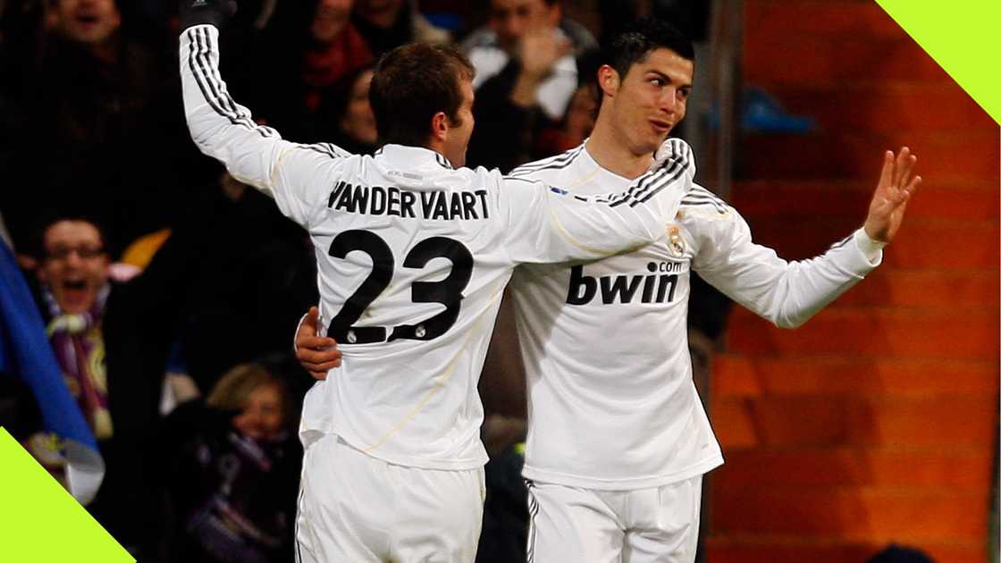 Cristiano Ronaldo Brushes Off Criticism From Former Teammate Rafael van der Vaart Cristiano Ronaldo Brushes Off Criticism From Former Teammate Rafael van der Vaart