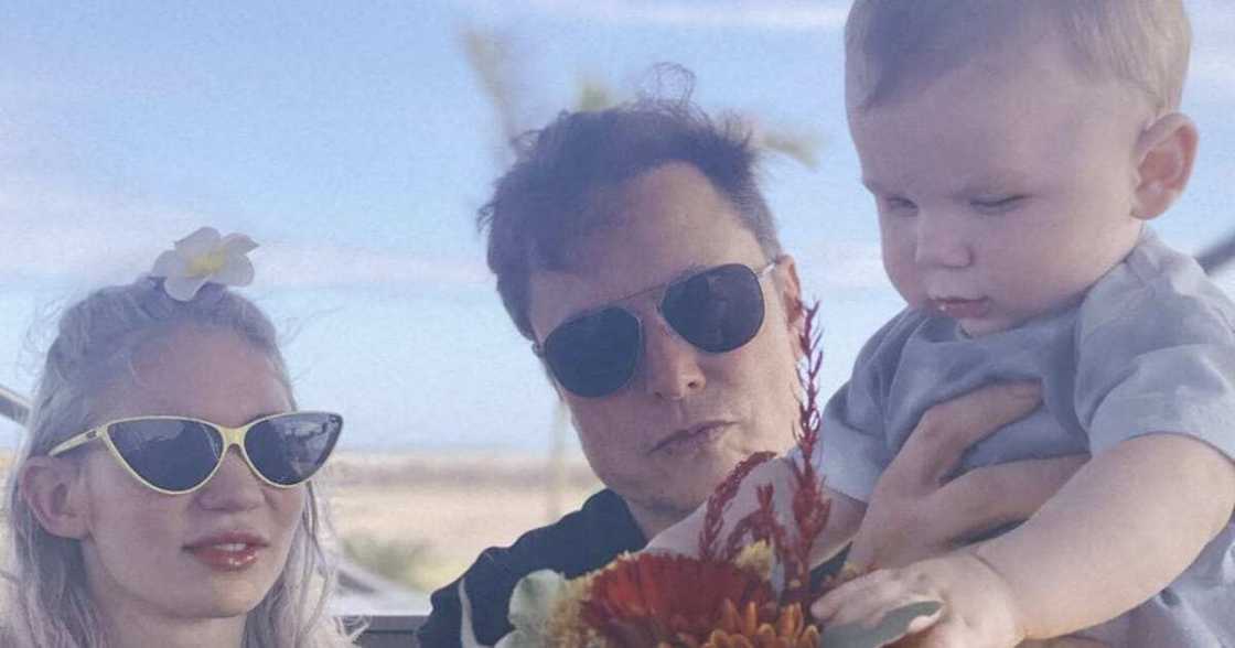 Elon Musk Leaves Internet Swooning After Sharing Adorable Family Photo Elon Musk Leaves Internet Swooning After Sharing Adorable Family Photo