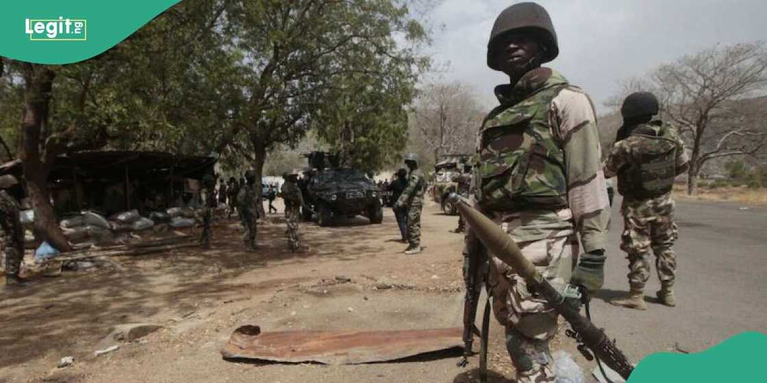 Sojoji sun mayar da martani ga harin yan Boko Haram Sojoji sun mayar da martani ga harin yan Boko Haram