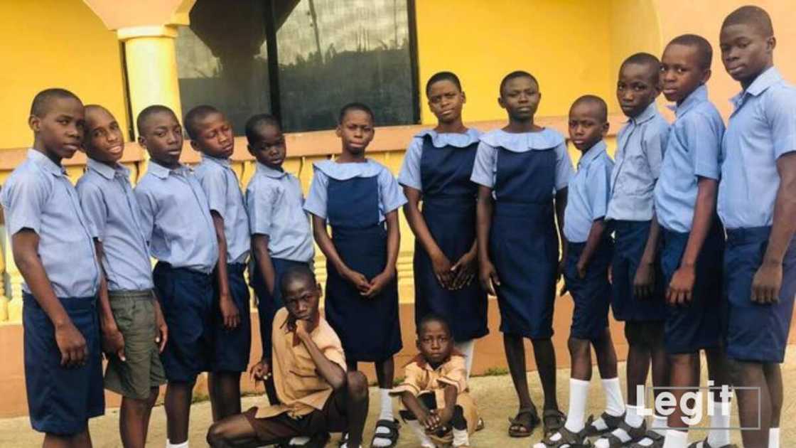 Kind Nigerian man saves kids from street, clothes them, put them back to school Kind Nigerian man saves kids from street, clothes them, put them back to school