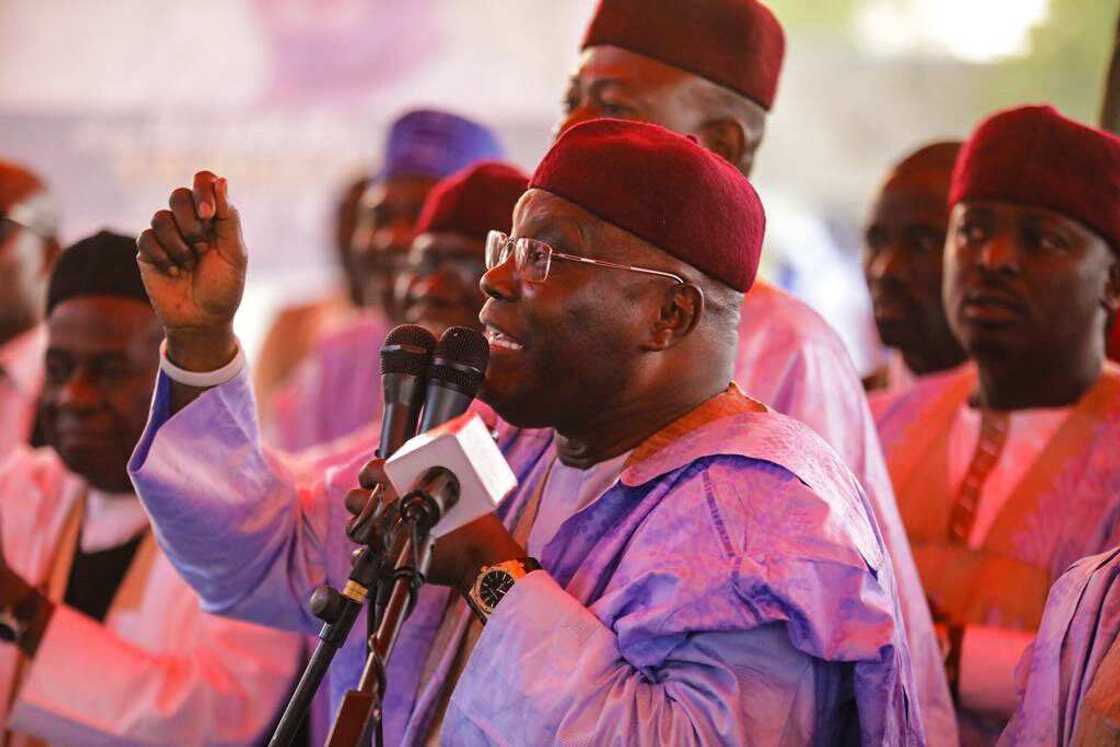 Ana zargin cewa Atiku Abubakar ba haifaffen cikin Najeriya bane Ana zargin cewa Atiku Abubakar ba haifaffen cikin Najeriya bane