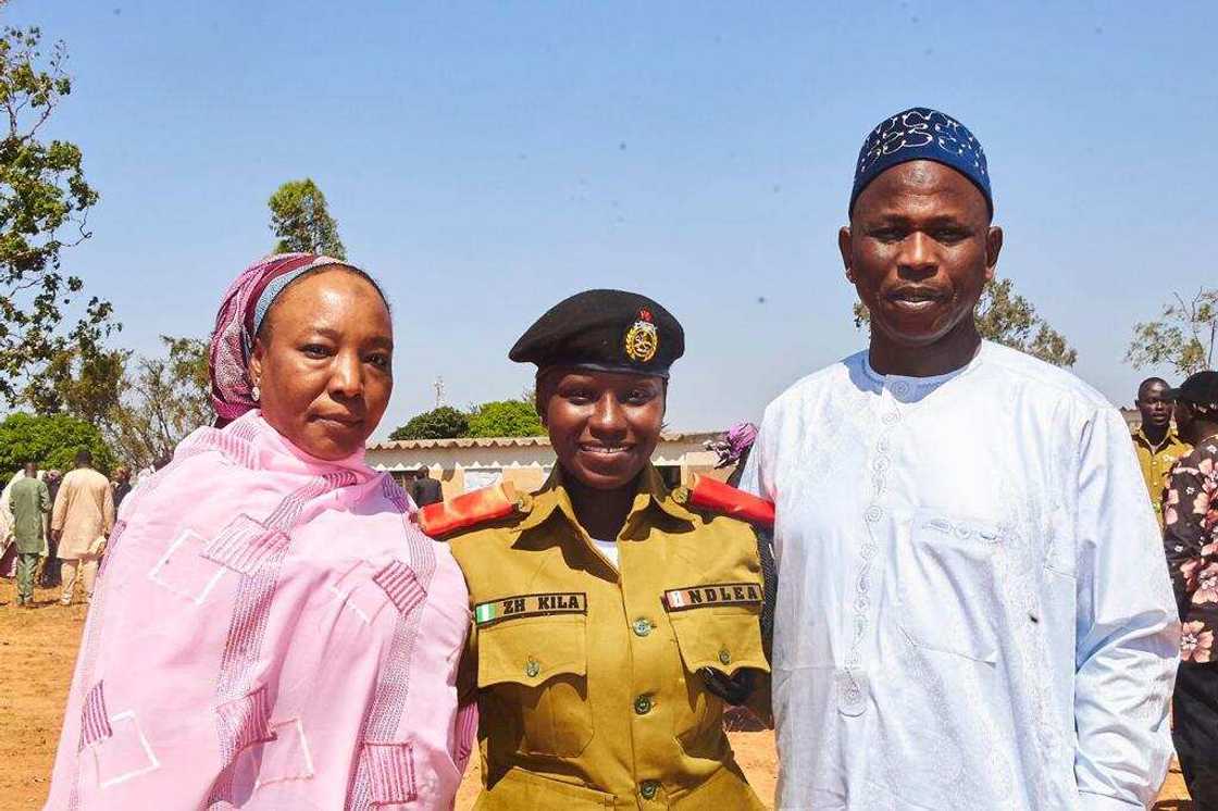 Budurwar da aka yiwa sharrin safarar kwayoyi a kasar Saudiyya ta zama jami’ar NDLEA Budurwar da aka yiwa sharrin safarar kwayoyi a kasar Saudiyya ta zama jami’ar NDLEA