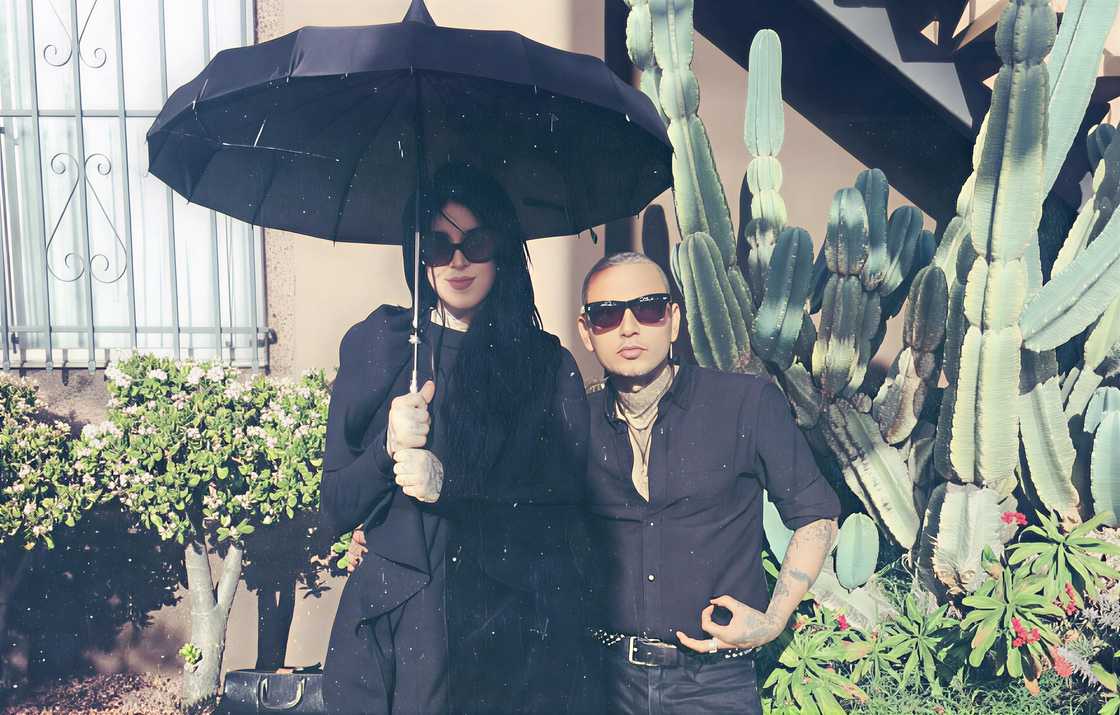 Kat Von D poses outdoors with Leafar Seyer