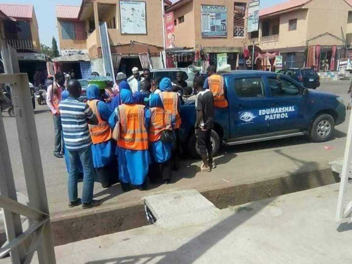 Fada da cikawa: Gwamnatin jihar Kaduna na bi titi-titi domin damke yaran da basu zuwa makaranta Fada da cikawa: Gwamnatin jihar Kaduna na bi titi-titi domin damke yaran da basu zuwa makaranta