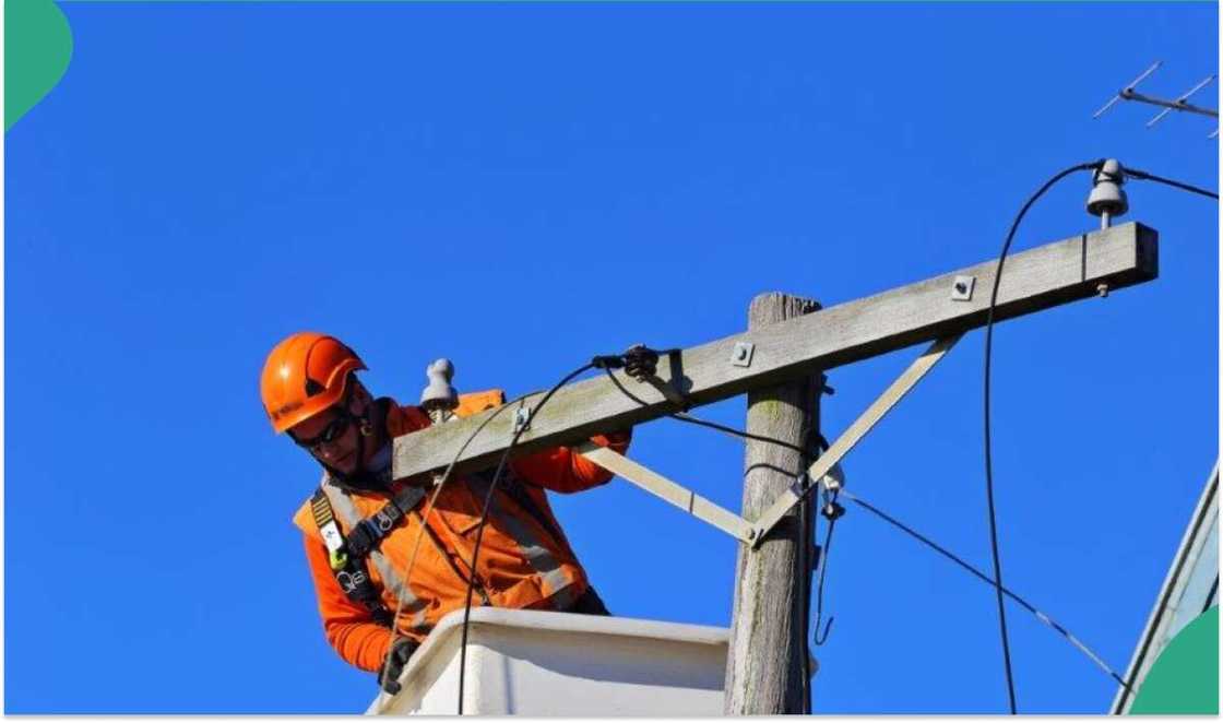 DisCos Explains Why Nigerians Are Currently Experiencing Bad Electricity Supply Despite Heatwave DisCos Explains Why Nigerians Are Currently Experiencing Bad Electricity Supply Despite Heatwave