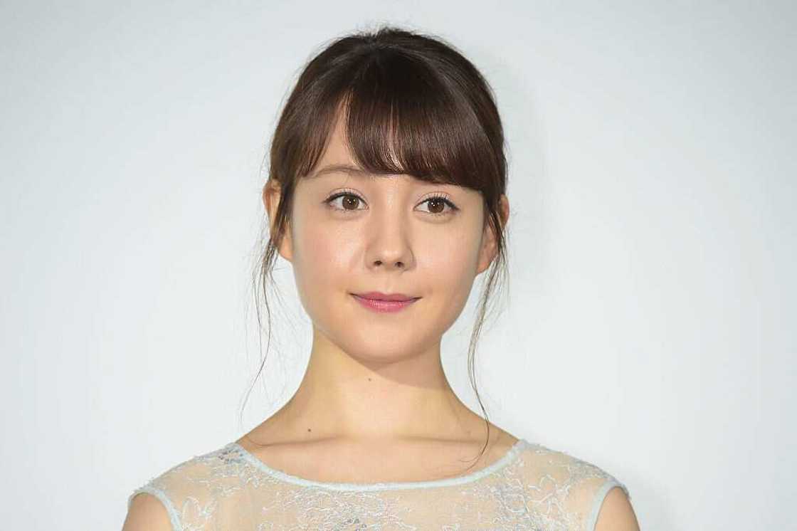 popular Japanese actresses popular Japanese actresses