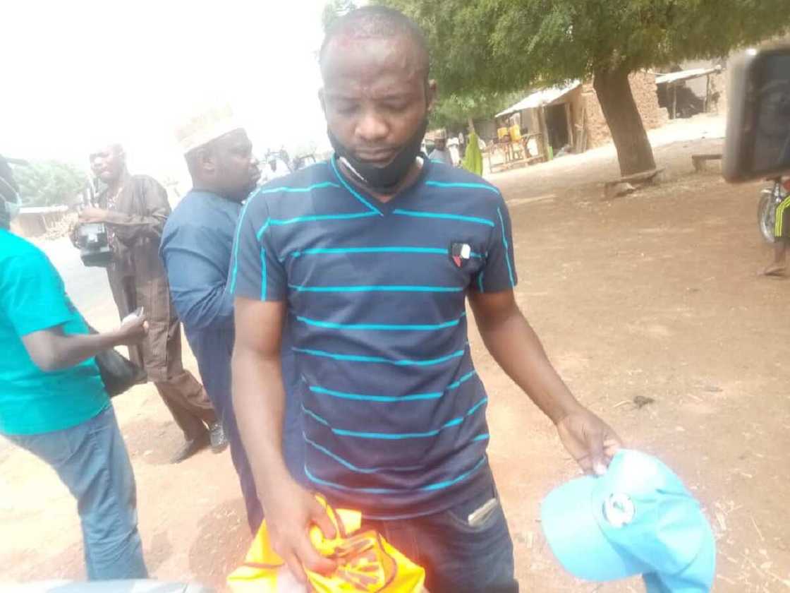 Satar yan matan Zamfara: ‘Yan jarida tsun tsallake rijiya da baya Satar yan matan Zamfara: ‘Yan jarida tsun tsallake rijiya da baya