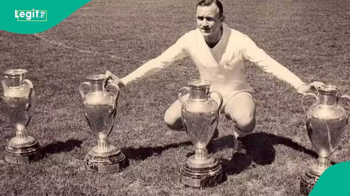 Spain, Uruguay, Jose Emilio Santamaria, Real Madrid, Europe, Football. Spain, Uruguay, Jose Emilio Santamaria, Real Madrid, Europe, Football.