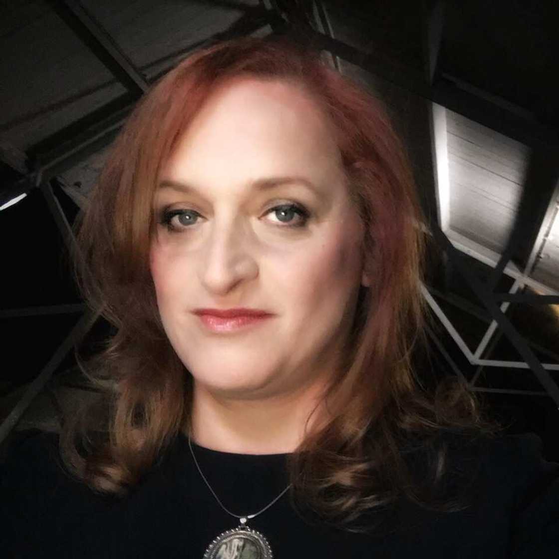 Who is Dr Lynette Nusbacher Who is Dr Lynette Nusbacher