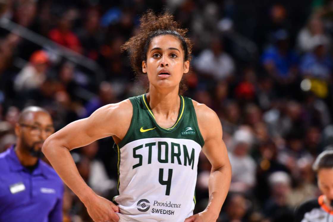 Skylar Diggins-Smith looks on during the game