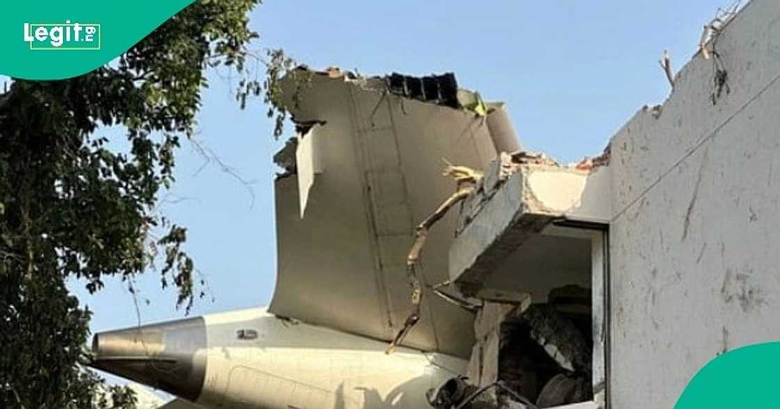 Survivor of Air India crash narrates his experience onboard flight. Survivor of Air India crash narrates his experience onboard flight.