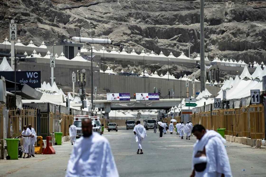 Muslim pilgrims arrive in Mina near the Muslim holy city of Mecca